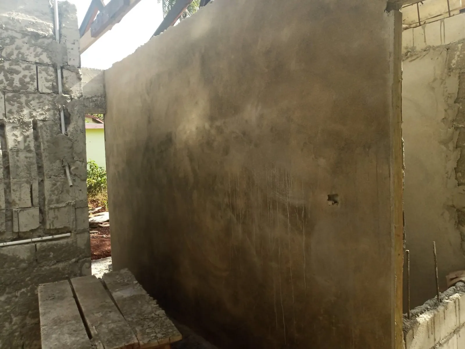Internal rendered finishes inside an Othannel home